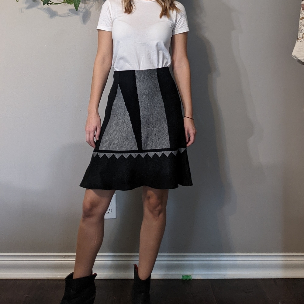 NWT Max Studio Flared Knit Skirt